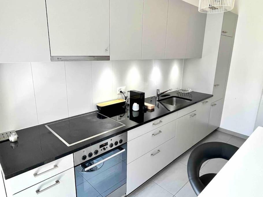 Ch Apartment Lausanne Gare Екстер'єр фото